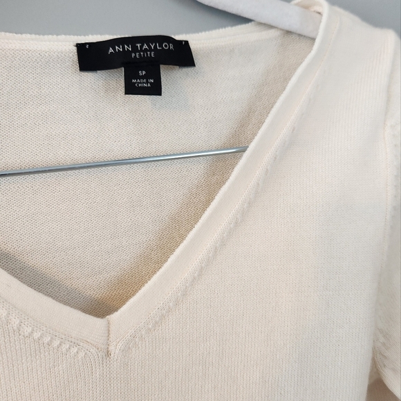 Ann Taylor Long Sleeve Sweater. Cream. Pearl Cuff. Sm Petite. Like new condition - Picture 2 of 7